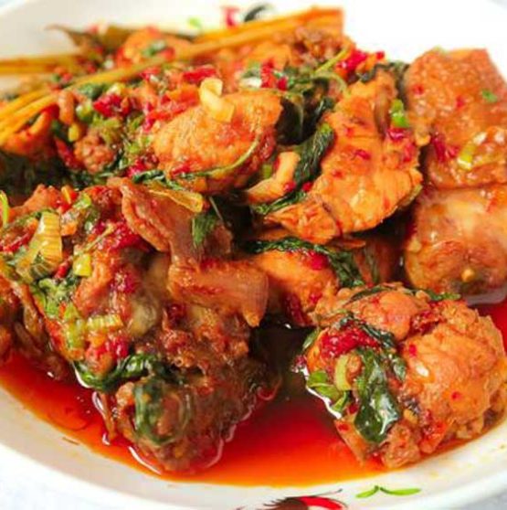 AYAM RICA RICA